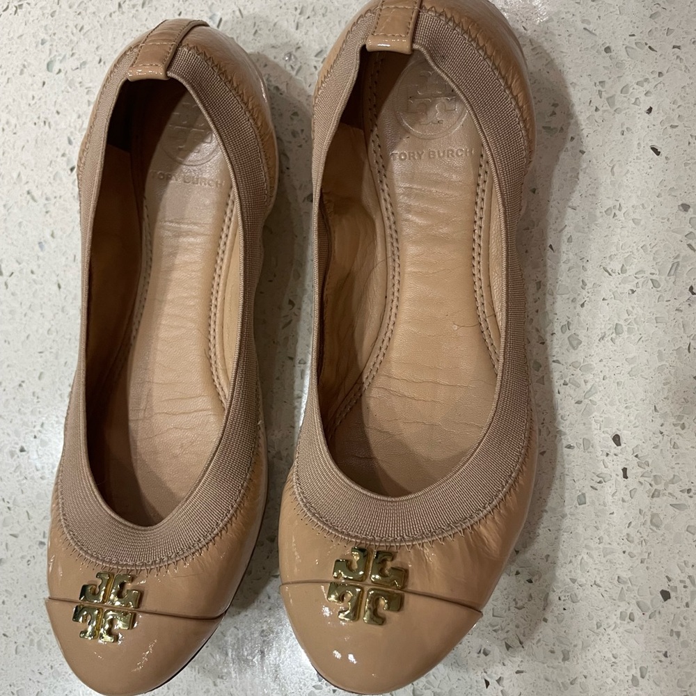 Tory Burch nude ballet flats